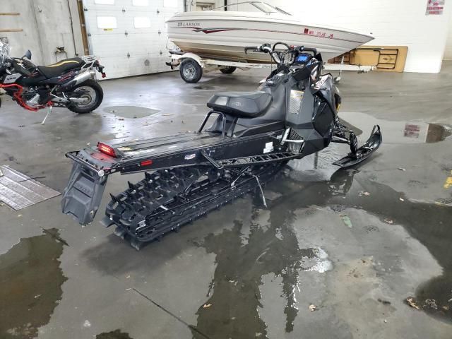 2019 Polaris PRO RMK