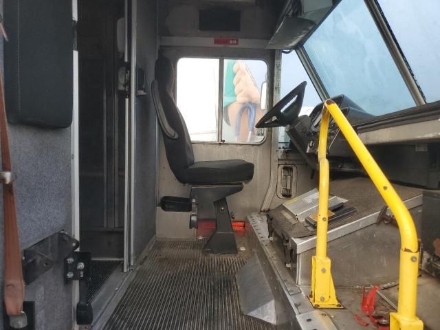 2009 Freightliner Chassis M Line WALK-IN Van