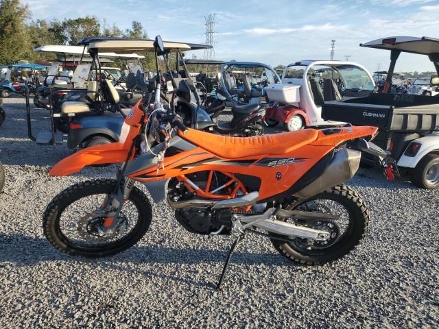 2024 KTM 690 Enduro R