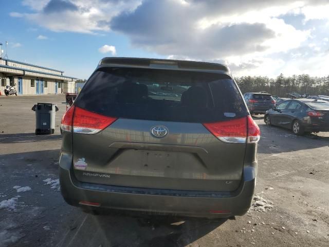 2011 Toyota Sienna LE