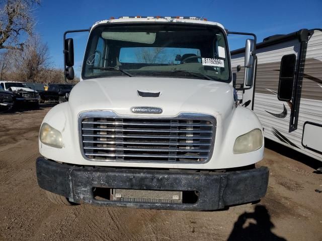 2005 Freightliner M2 106 Medium Duty