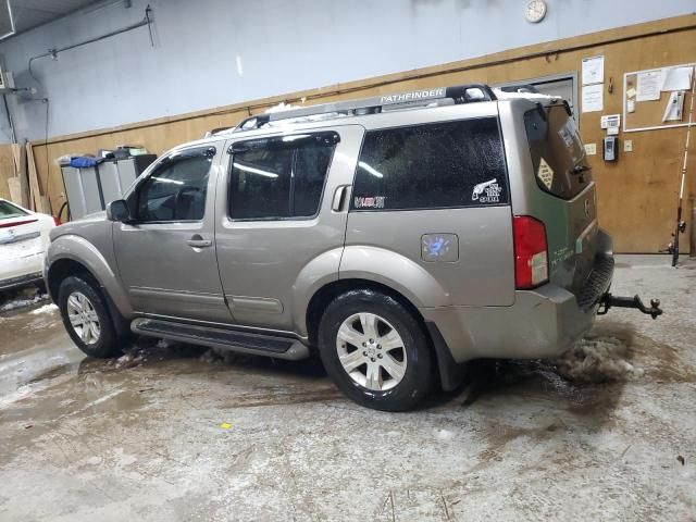 2005 Nissan Pathfinder LE