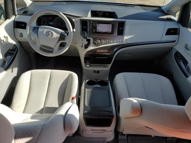 2014 Toyota Sienna LE