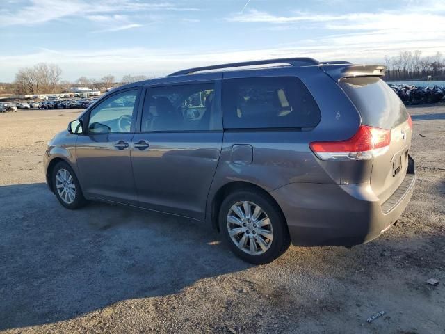 2012 Toyota Sienna XLE