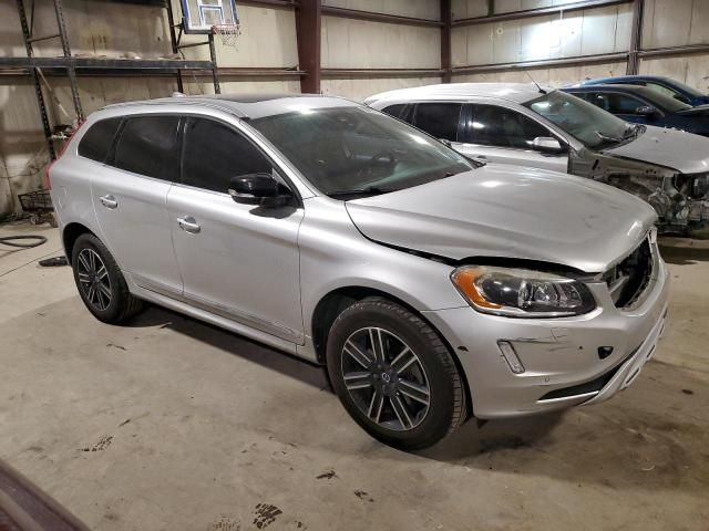 2017 Volvo XC60 T5 Dynamic