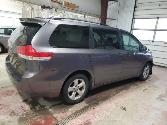 2011 Toyota Sienna LE