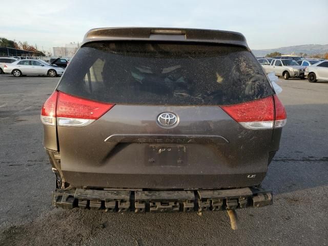 2013 Toyota Sienna LE