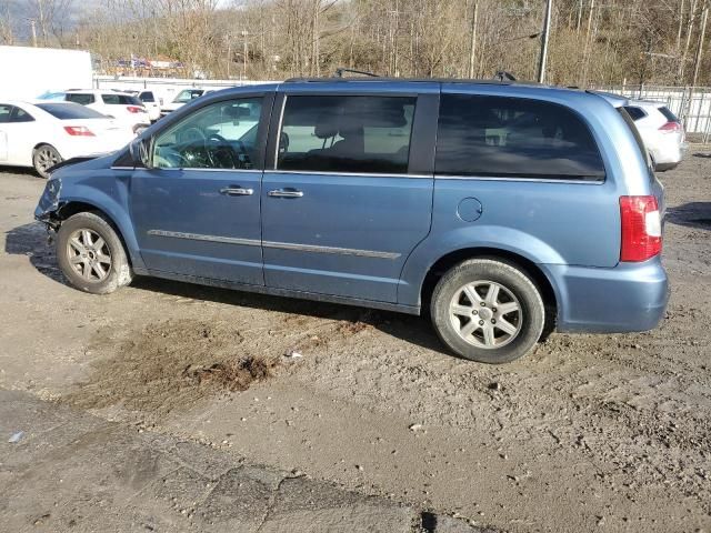 2011 Chrysler Town & Country Touring