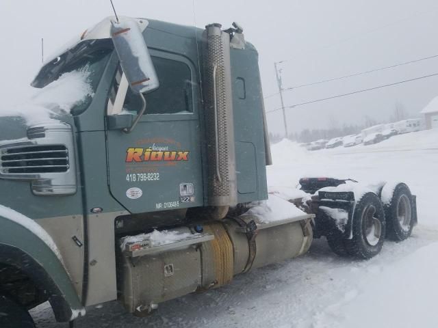 2016 Freightliner 122SD