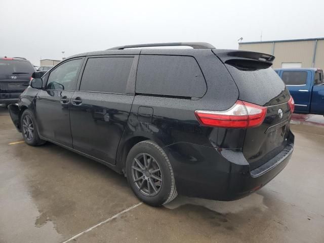 2015 Toyota Sienna LE