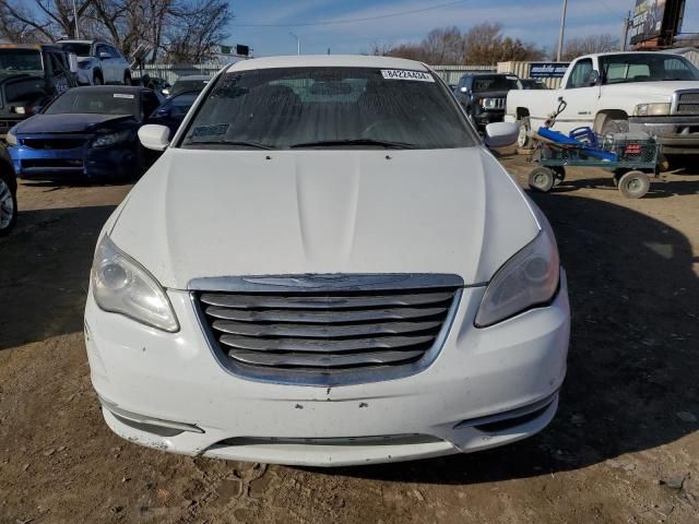 2013 Chrysler 200 LX