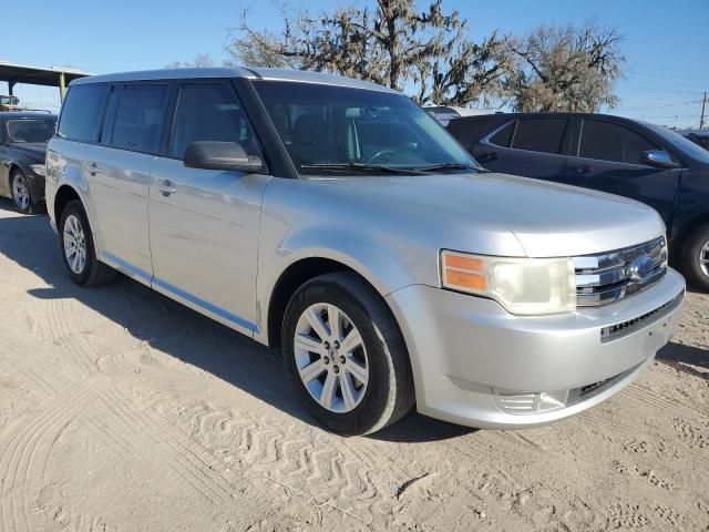 2010 Ford Flex SE