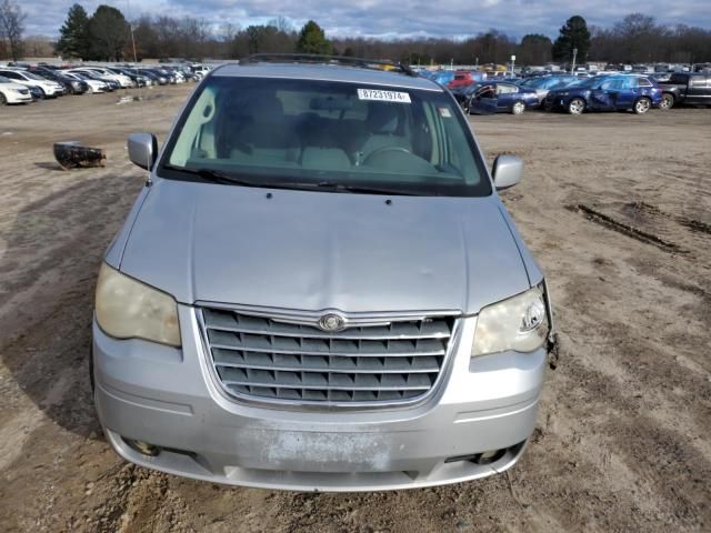 2009 Chrysler Town & Country Touring