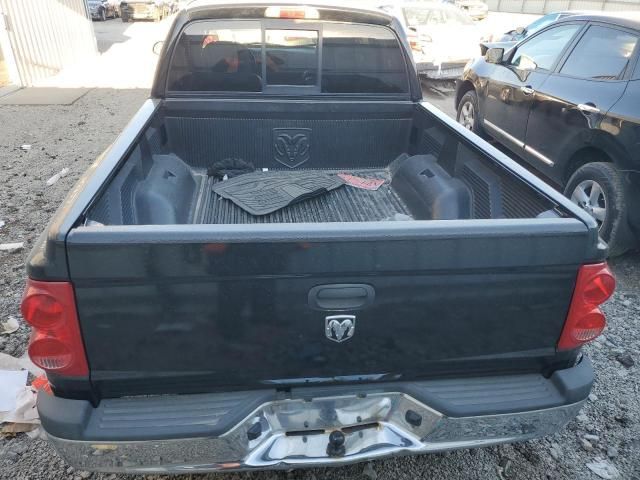 2005 Dodge Dakota Quad SLT