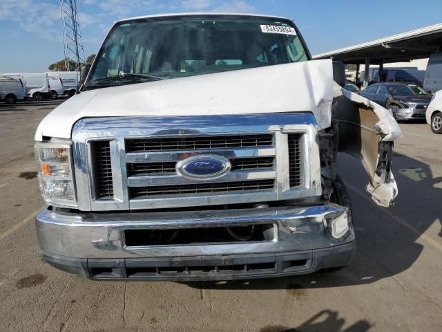 2010 Ford Econoline E350 Super Duty Wagon