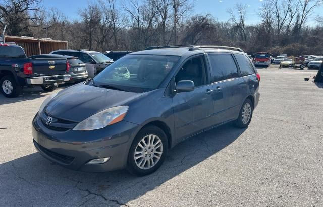 2009 Toyota Sienna XLE