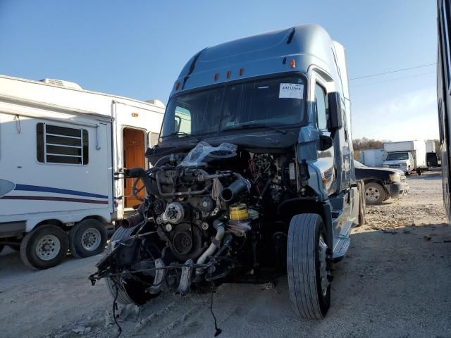 2017 Freightliner Cascadia 125