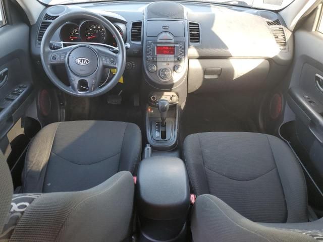 2010 KIA Soul +