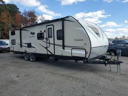 Coachmen Vehiculos salvage en venta: 2017 Coachmen Freedom