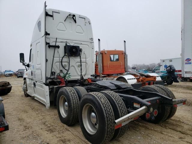 2014 Freightliner Cascadia 125