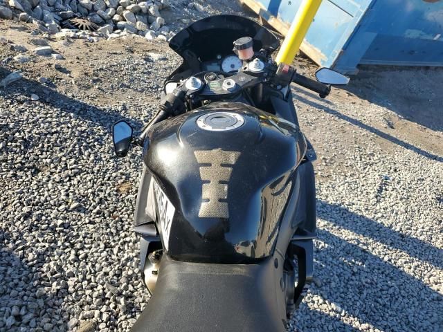 2005 Yamaha YZFR6 L