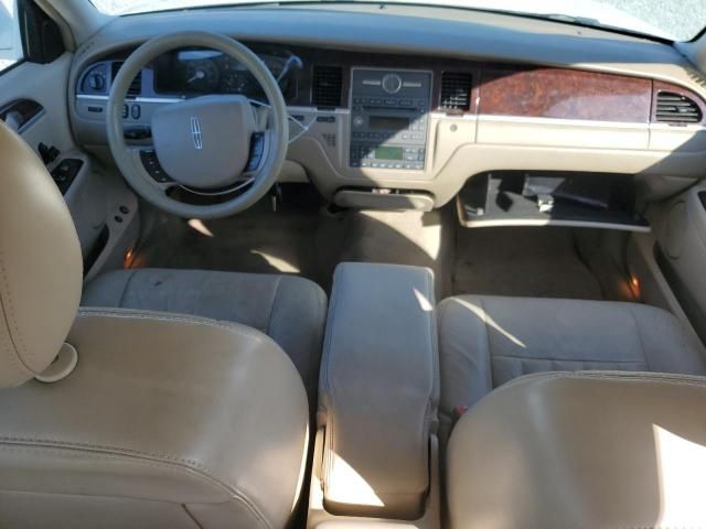 2007 Lincoln Town Car Signature