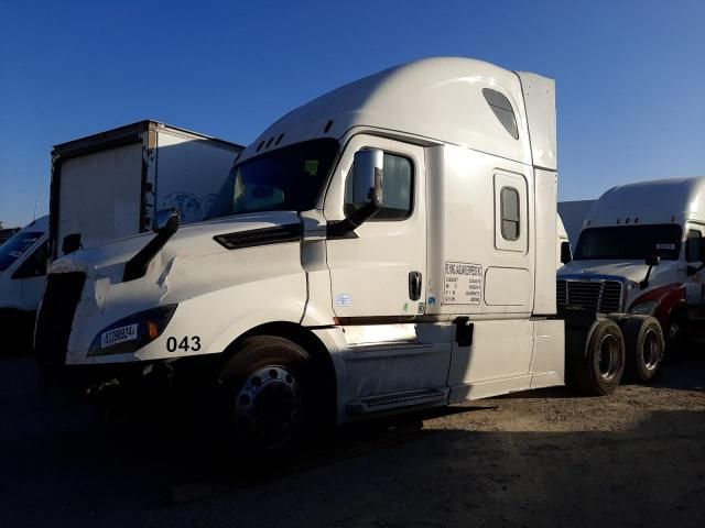 2018 Freightliner Cascadia 126