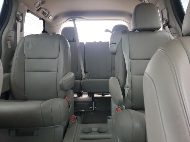 2015 Toyota Sienna XLE