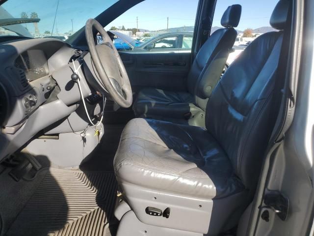 2000 Chrysler Town & Country LXI