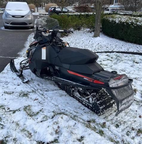 2016 Skidoo MX Z TNT