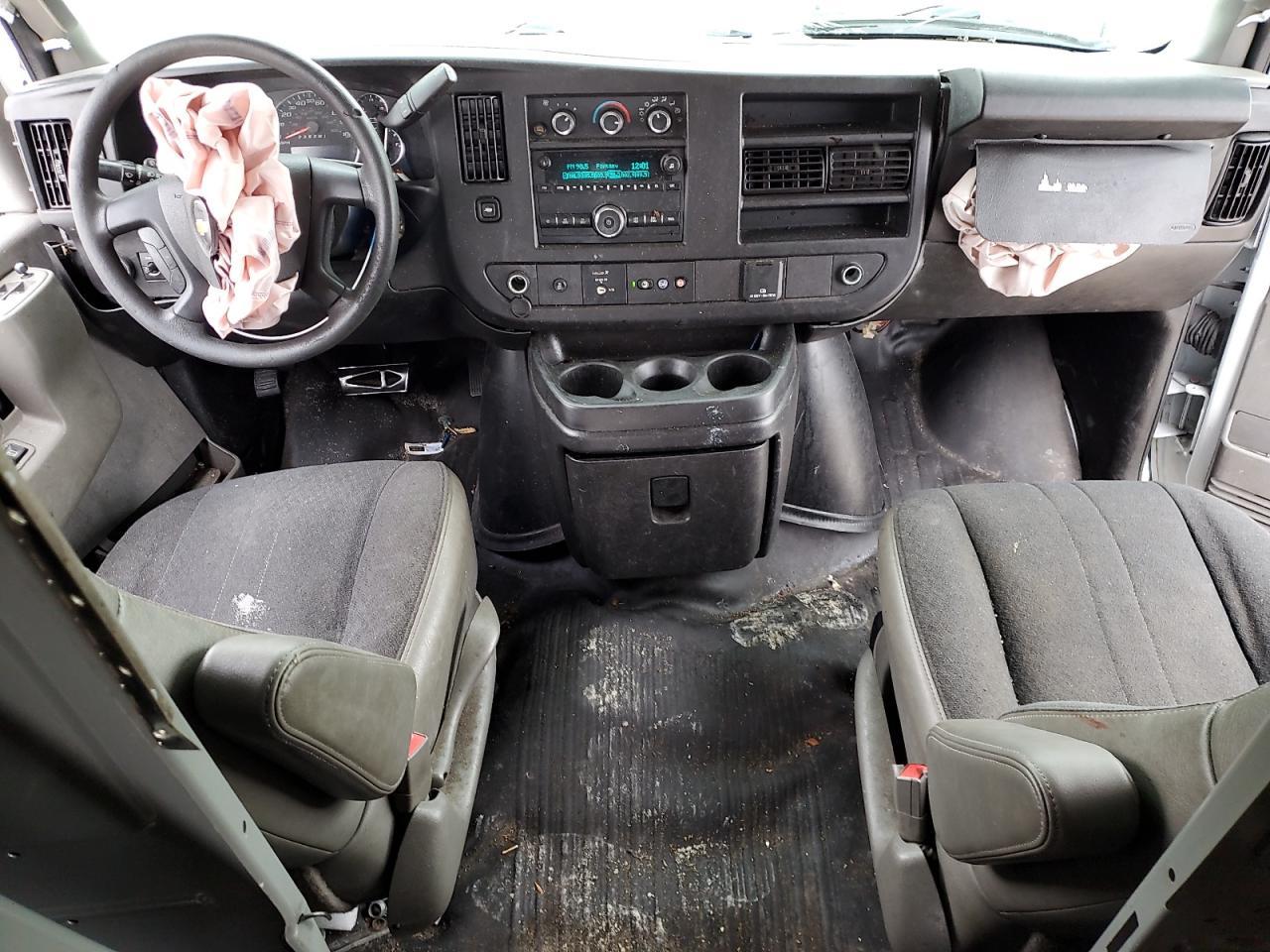 2020 Chevrolet Express G2500
