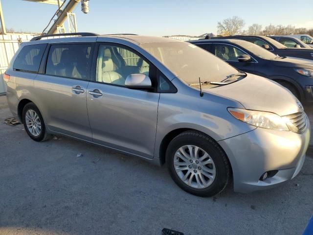 2011 Toyota Sienna XLE