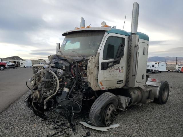 2017 Peterbilt 579