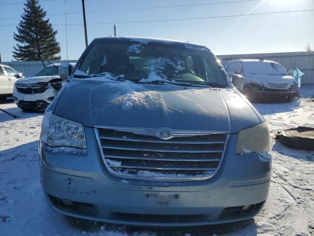 2010 Chrysler Town & Country Touring