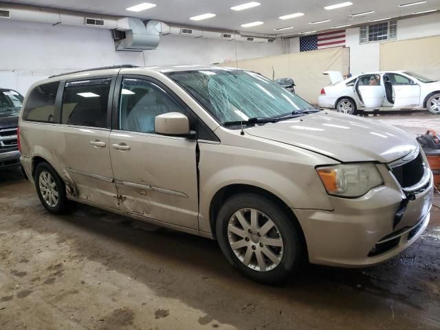 2013 Chrysler Town & Country Touring