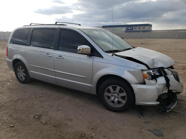 2012 Chrysler Town & Country Touring L