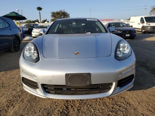 2014 Porsche Panamera 2