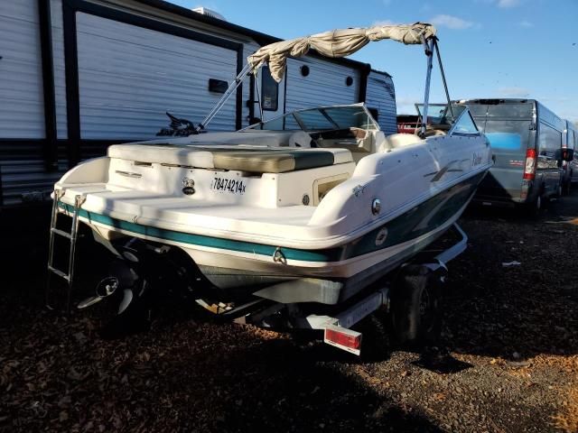 2001 Rinker Captiva