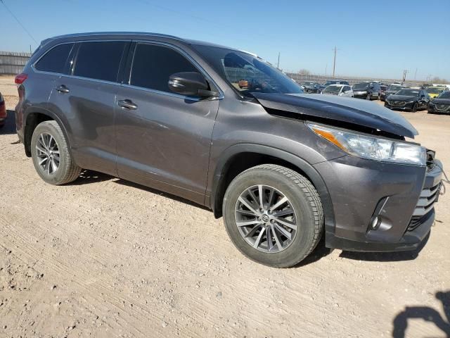 2018 Toyota Highlander SE