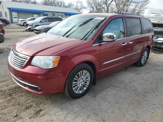 2013 Chrysler Town & Country Touring L