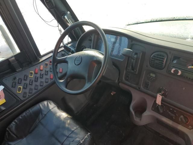 2015 Freightliner Chassis B2B