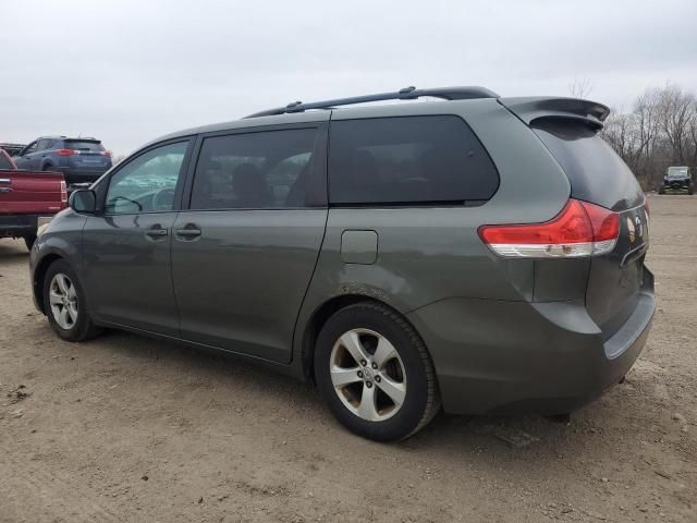 2011 Toyota Sienna LE