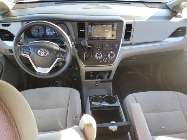 2015 Toyota Sienna LE