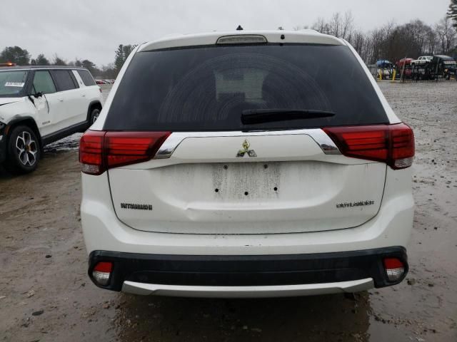 2016 Mitsubishi Outlander ES