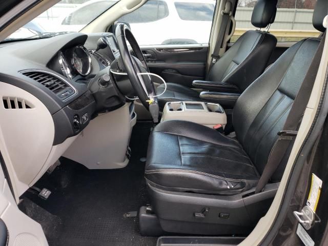 2015 Chrysler Town & Country LX