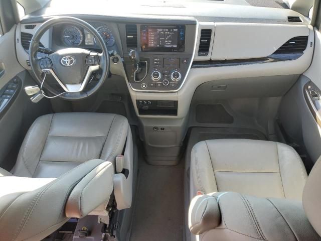 2015 Toyota Sienna XLE