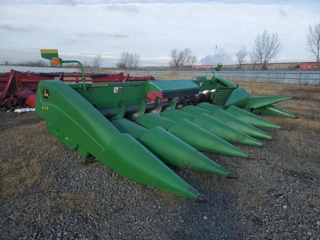 1991 John Deere 893 Corn Head