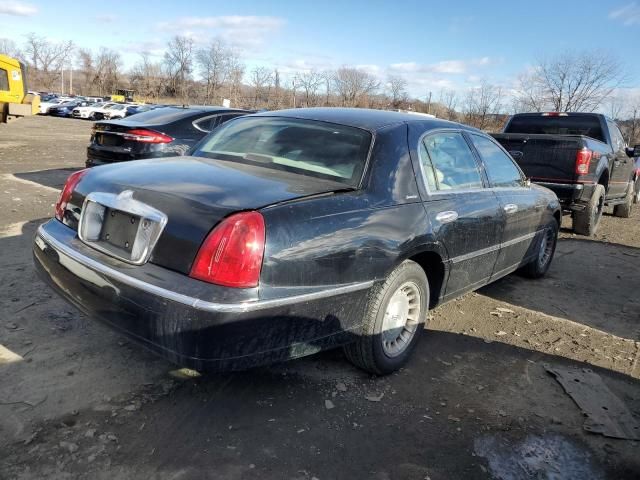 1999 Lincoln Town Car Executive