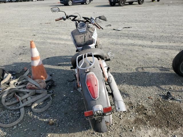 2004 Honda VT750 CA