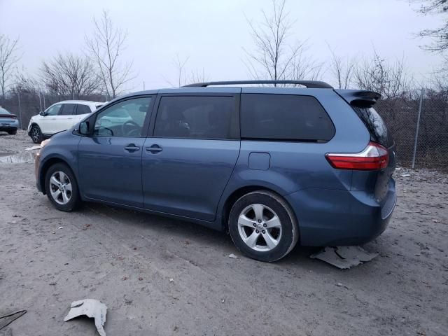 2015 Toyota Sienna LE